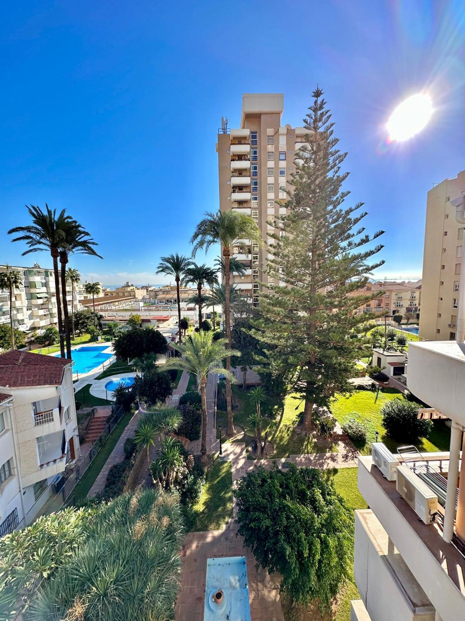 Gorgeous Apartment At The Sea In La Carihuela! Torremolinos Eksteriør billede