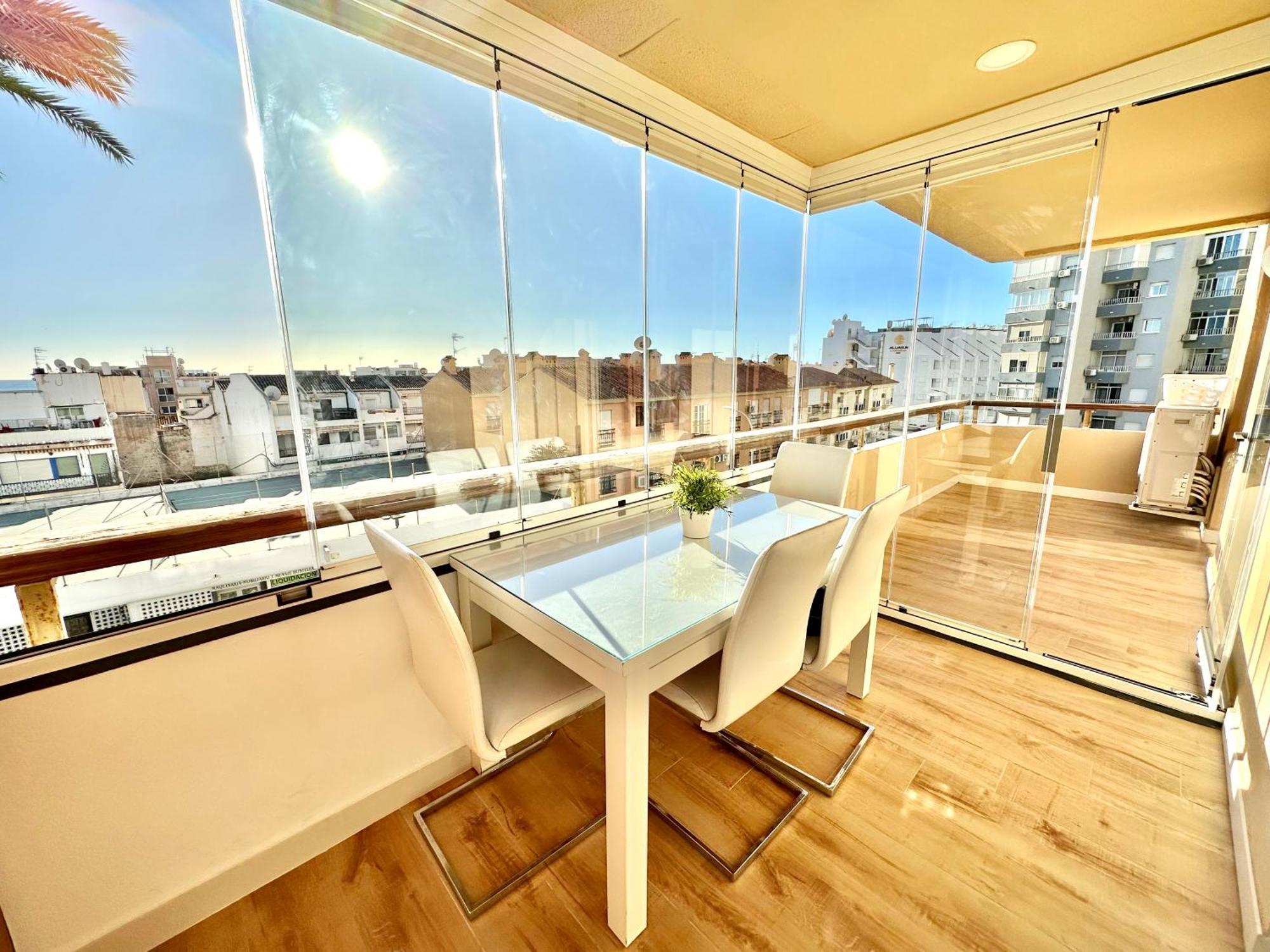 Gorgeous Apartment At The Sea In La Carihuela! Torremolinos Eksteriør billede