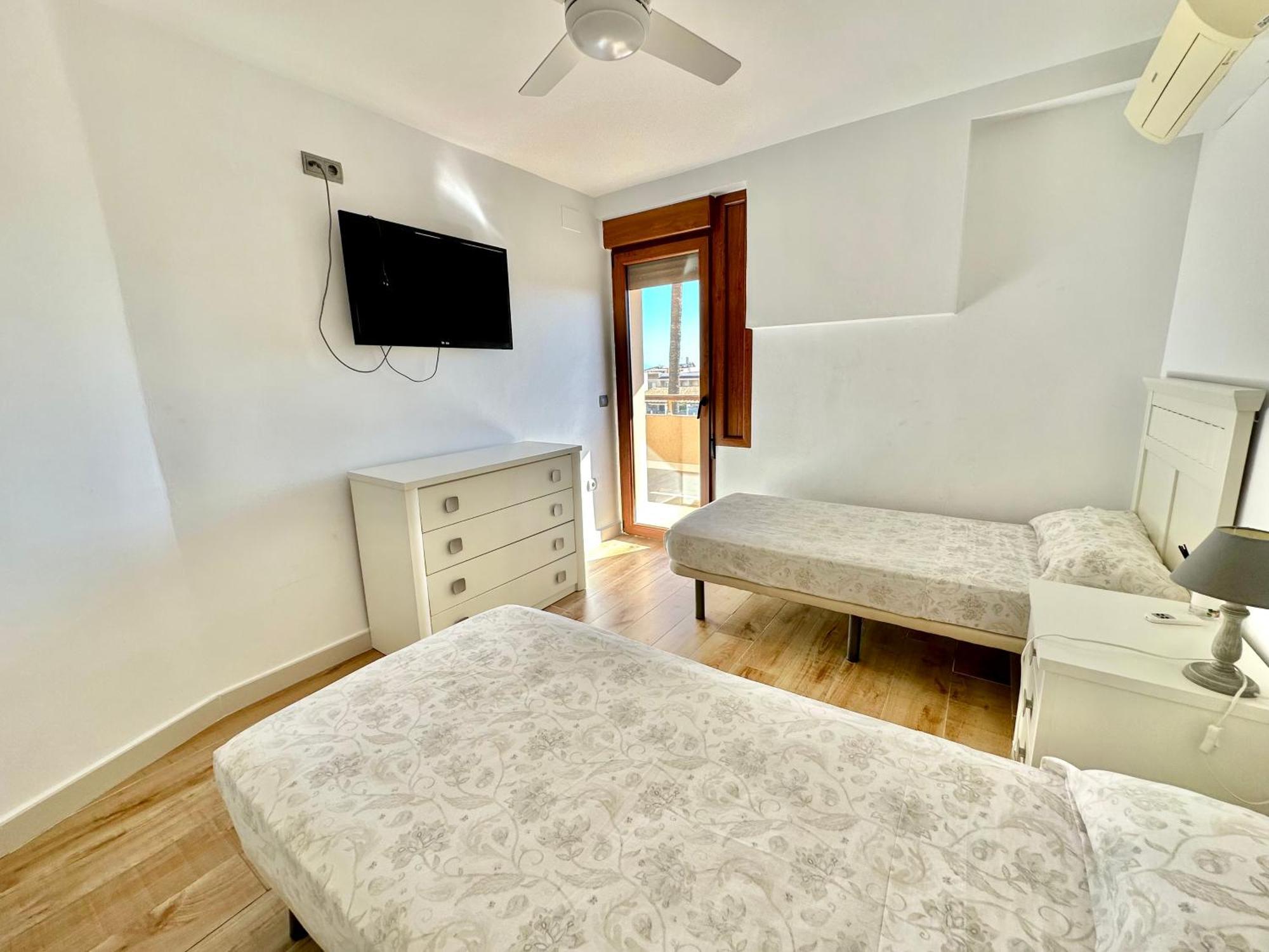 Gorgeous Apartment At The Sea In La Carihuela! Torremolinos Eksteriør billede