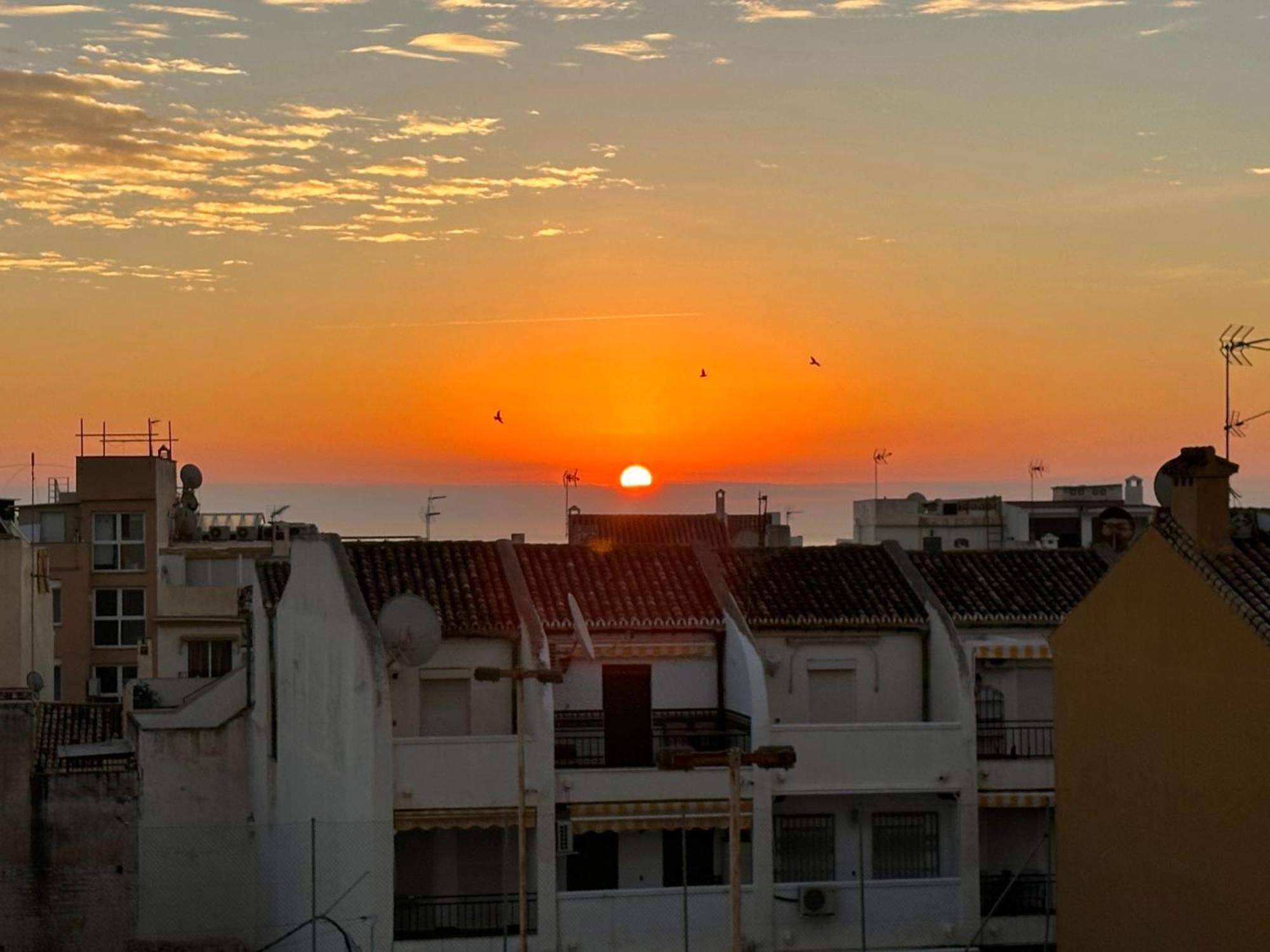 Gorgeous Apartment At The Sea In La Carihuela! Torremolinos Eksteriør billede